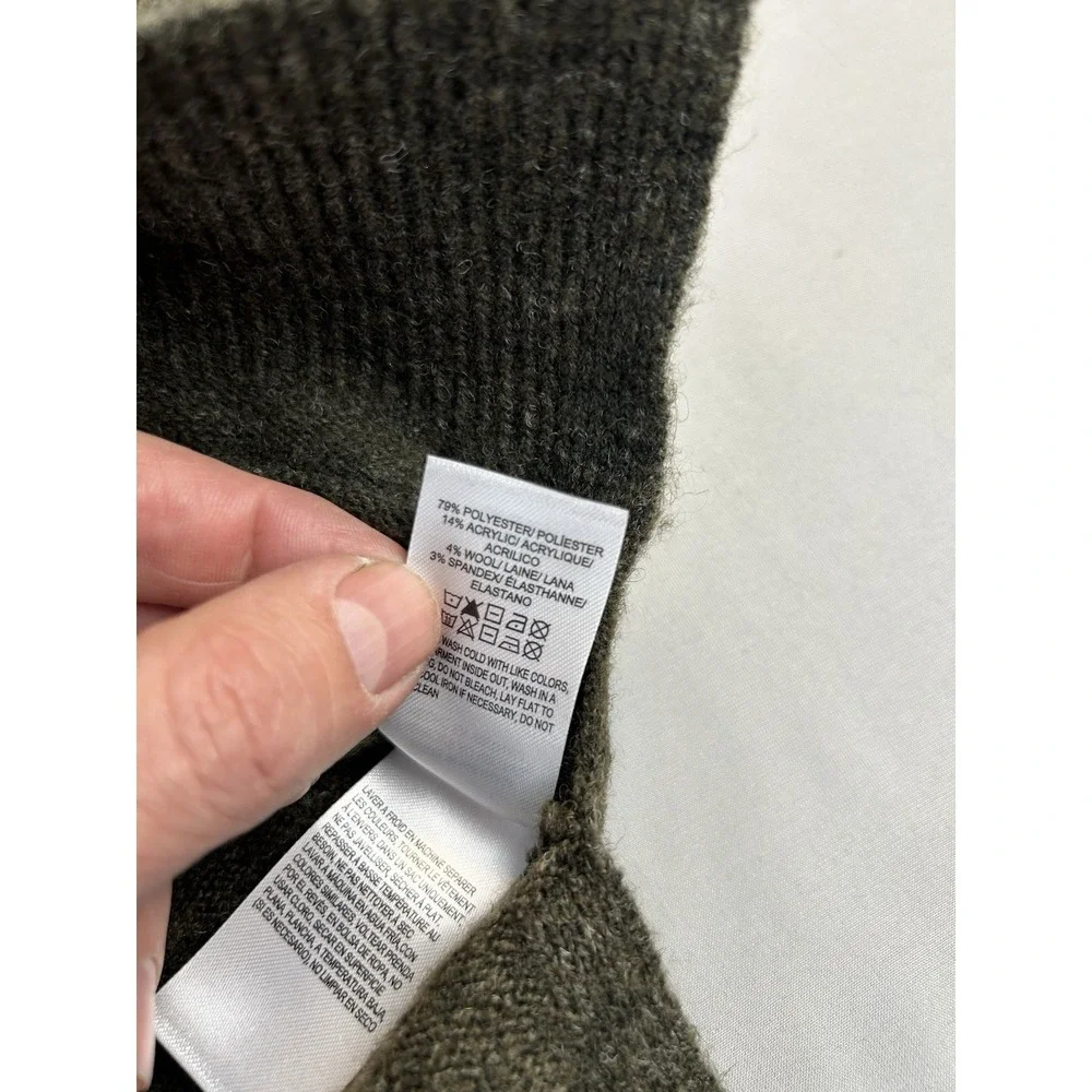Lucky Brand Women's XS Forest Green V-Neck Pullover‎ Sweater